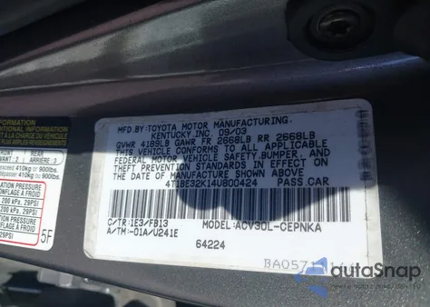 2004 Toyota Camry Le z USA, uszkodzony, nr VIN 4T1BE32K14U800424
